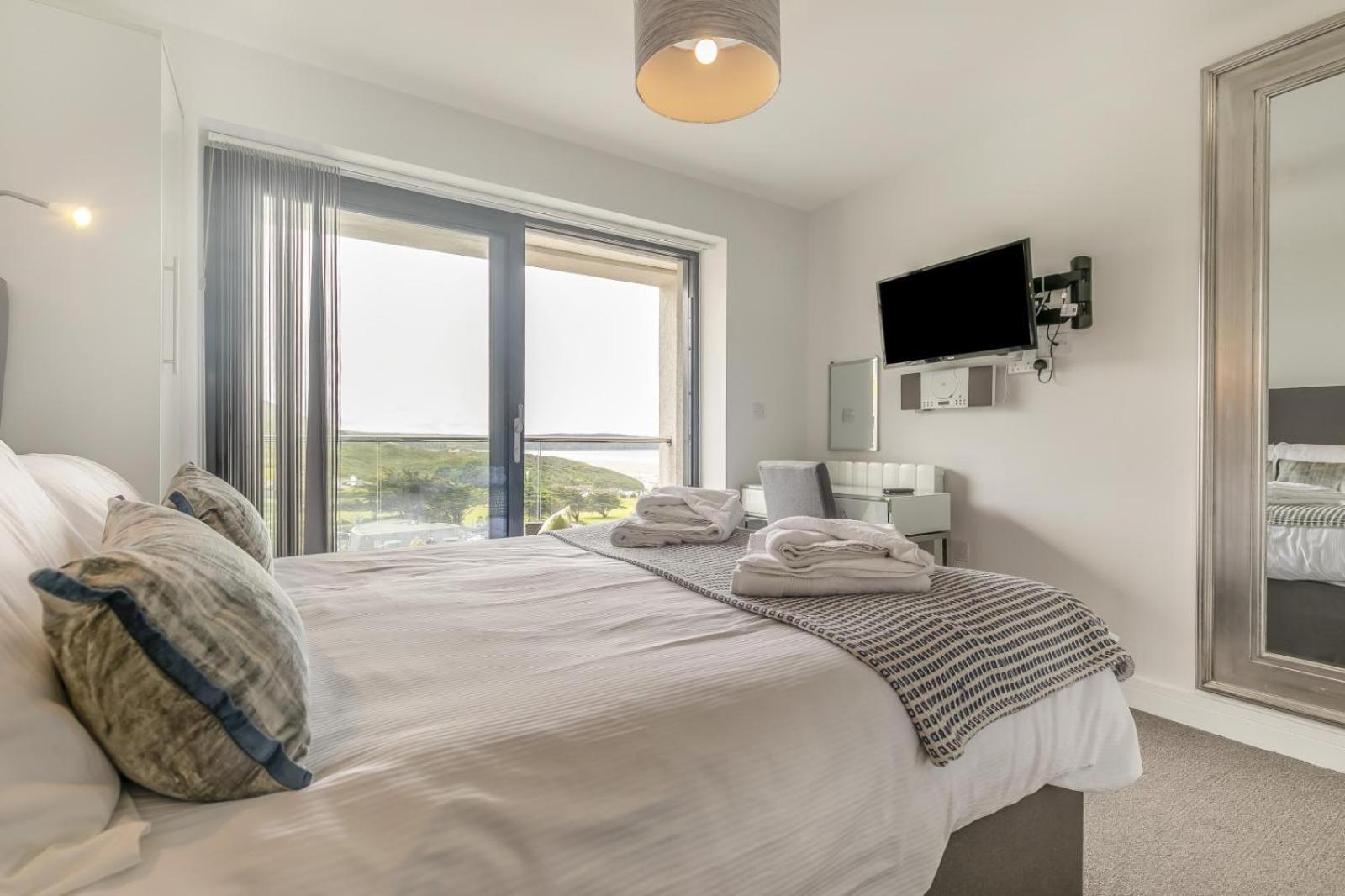 8 Woolacombe West - Luxury Apartment At Byron Woolacombe, Only 4 Minute Walk To Woolacombe Beach! 外观 照片
