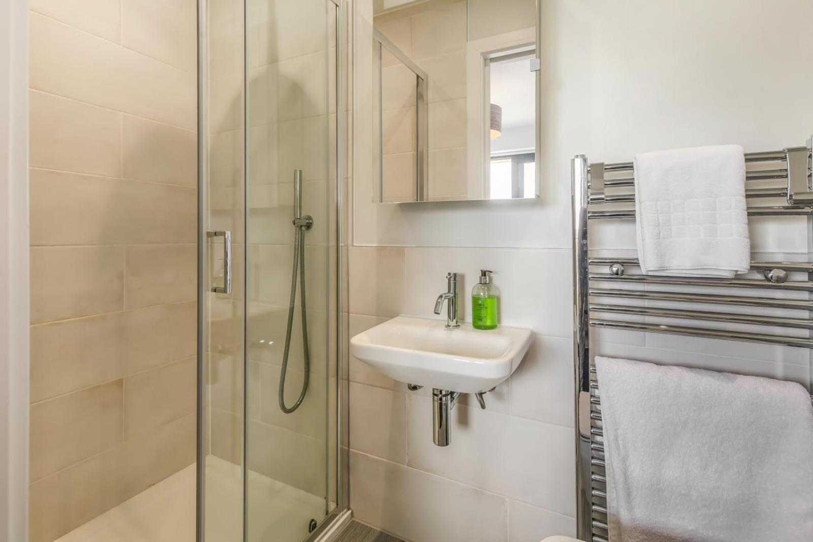 8 Woolacombe West - Luxury Apartment At Byron Woolacombe, Only 4 Minute Walk To Woolacombe Beach! 外观 照片
